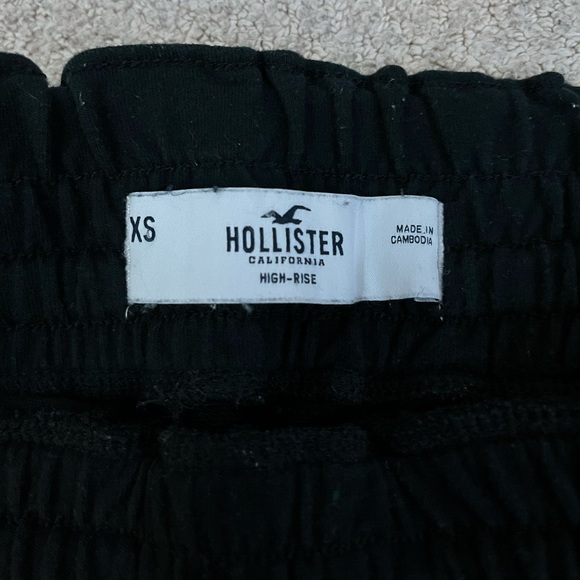 Hollister High-rise Sweat Shorts - Picture 2 of 3